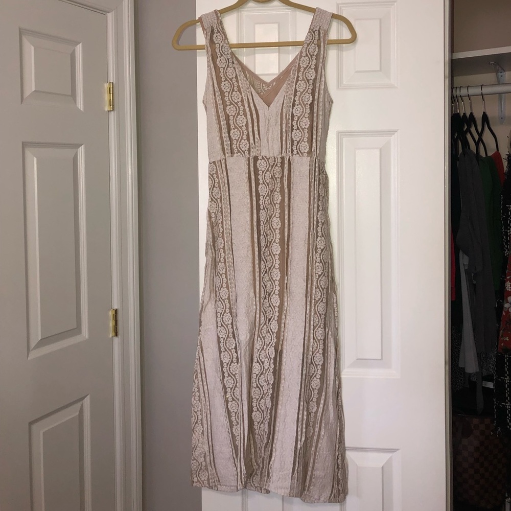 Midi Lace Dress - Picture 6 of 7